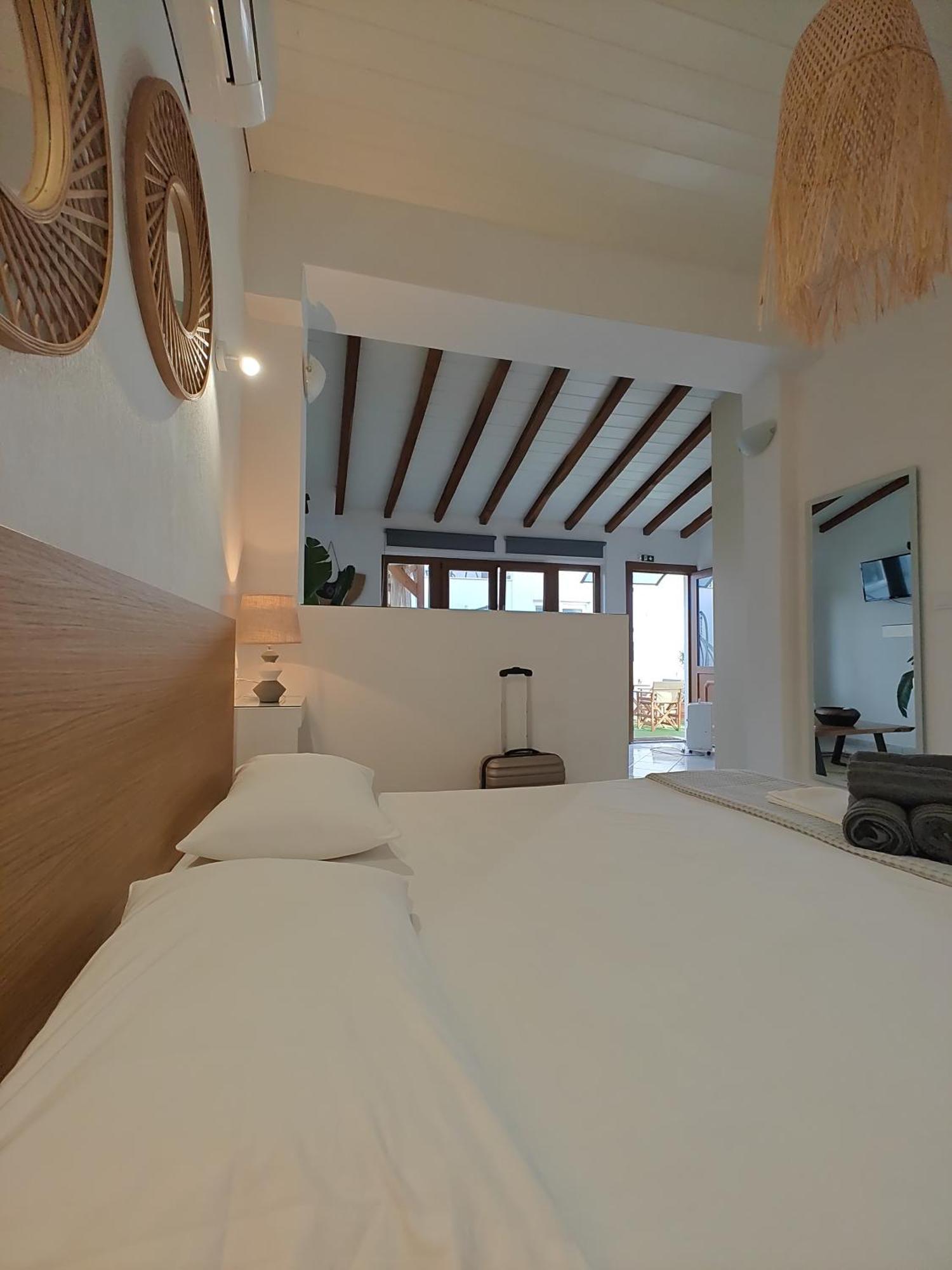 העיירה סקיאתוס Del Sol Suites מראה חיצוני תמונה