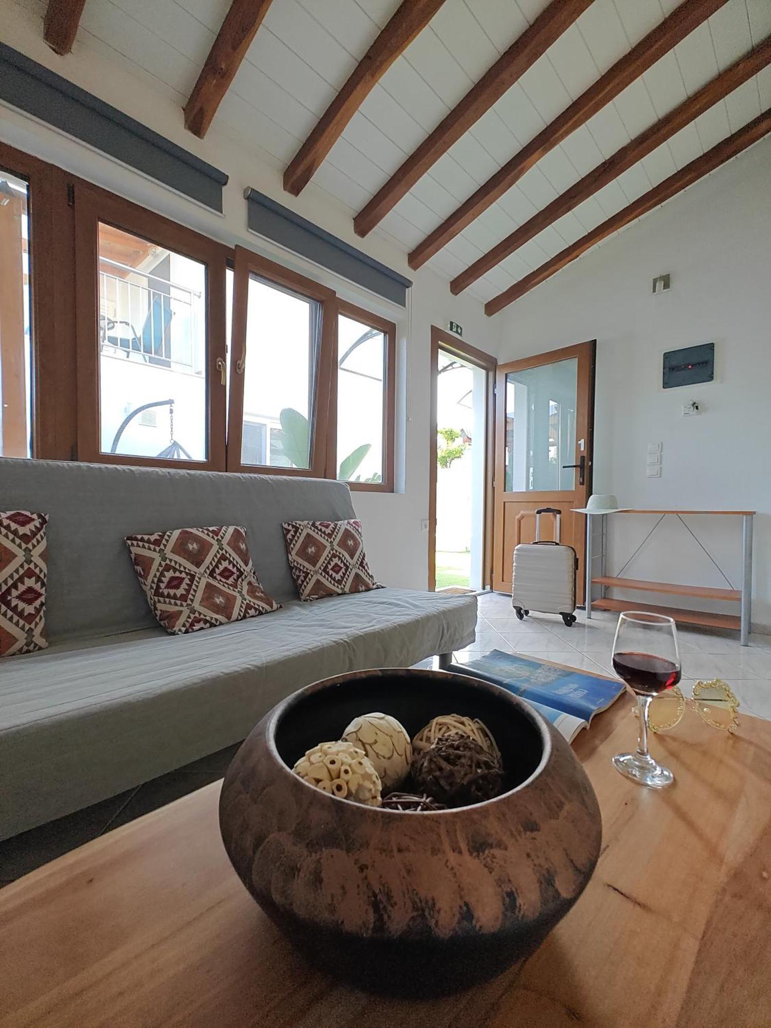 העיירה סקיאתוס Del Sol Suites מראה חיצוני תמונה
